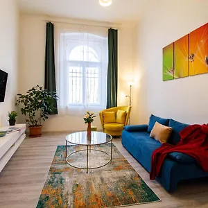 Apartment The River, Budapest